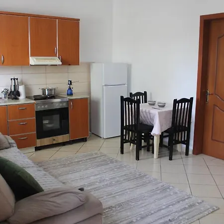 Bledi's Cozy 2 In New Blvd Apartman *