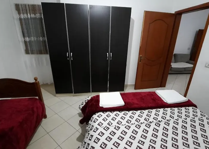 Bledi's Cozy 2 In New Blvd *